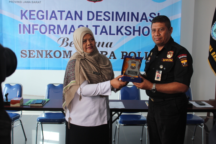 BNNP Jabar Gelar Talkshow bersama Senkom Mitra Polisi