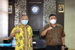 GELORAKAN WAR ON DRUGS KEPALA BNNP JAWA BARAT SAMBANGI UNIVERSITAS GARUT DAN BNNK GARUT