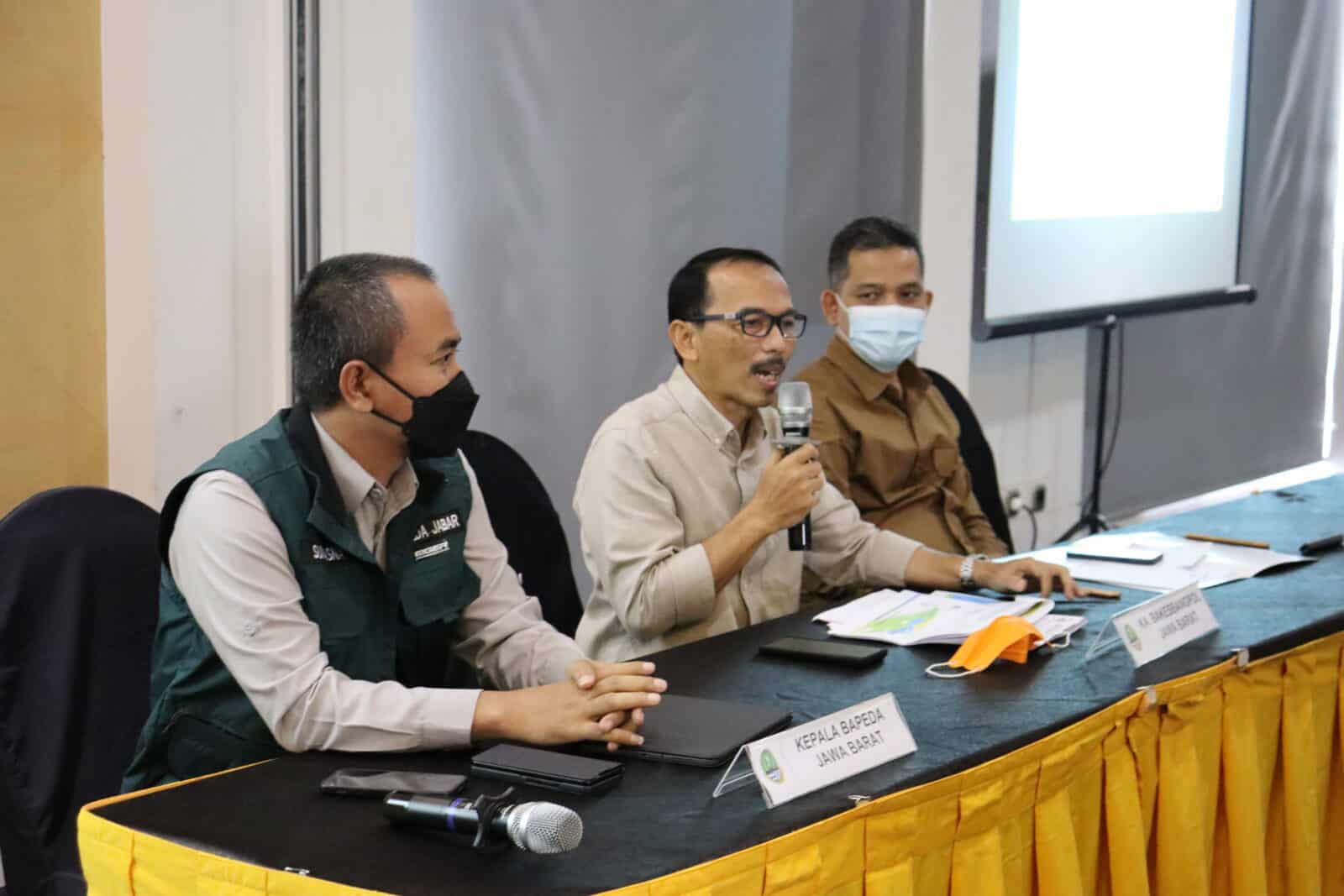 BNNP JAWA BARAT GELAR RAKOR PENGEMBANGAN DAN PEMBINAAN KOTA/KABUPATEN TANGGAP ANCAMAN NARKOBA BNNP JAWA BARAT GELAR RAKOR PENGEMBANGAN DAN PEMBINAAN KOTA/KABUPATEN TANGGAP ANCAMAN NARKOBA