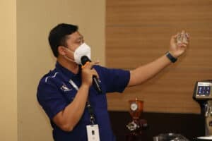 PULIH DAN PRODUKTIF, SAHABAT REHABILITASI IBM DI LINGKUNGAN BNNP JAWA BARAT DIBEKALI SKILL BARISTA