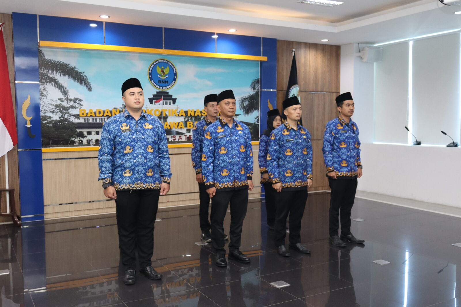 PELANTIKAN PEGAWAI PEMERINTAH DENGAN PERJANJIAN KERJA BNN RI PELANTIKAN PEGAWAI PEMERINTAH DENGAN PERJANJIAN KERJA BNN RI