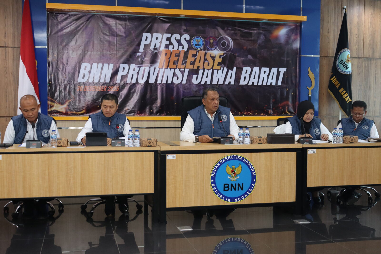 PRESS RELEASE BNNP JAWA BARAT UNGKAP KASUS PENYALAHGUNAAN DAN PEREDARAN GELAP NARKOTIKA SEPANJANG TAHUN 2025 PRESS RELEASE BNNP JAWA BARAT UNGKAP KASUS PENYALAHGUNAAN DAN PEREDARAN GELAP NARKOTIKA SEPANJANG TAHUN 2025